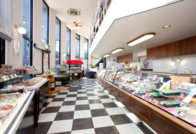 ジークフリート 戸山店